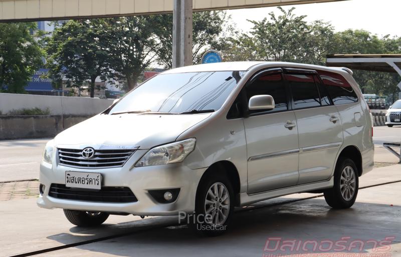 รถตู้มือสอง TOYOTA INNOVA รถปี 2012
