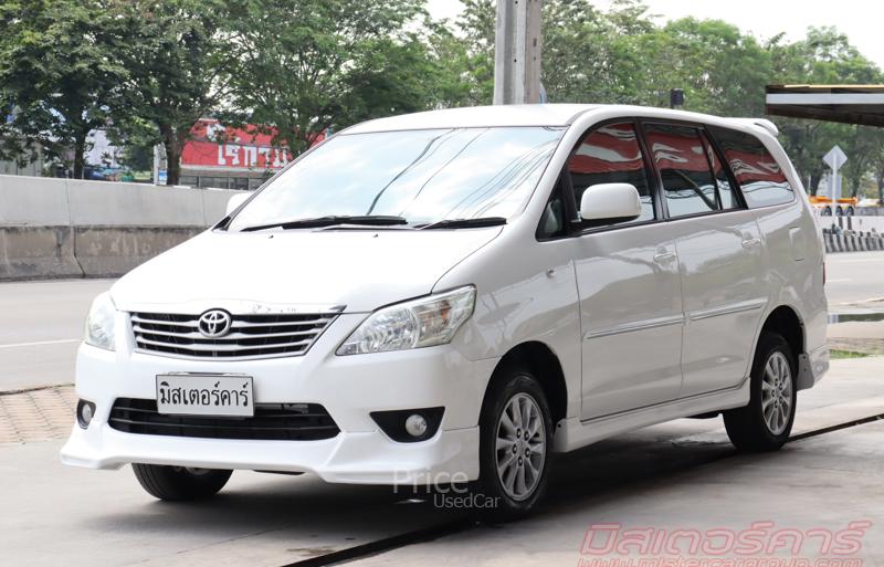 รถตู้มือสอง TOYOTA INNOVA รถปี 2012