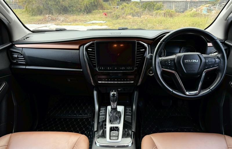 ขายรถอเนกประสงค์มือสอง ISUZU MU-X 3.0 รถปี 2021