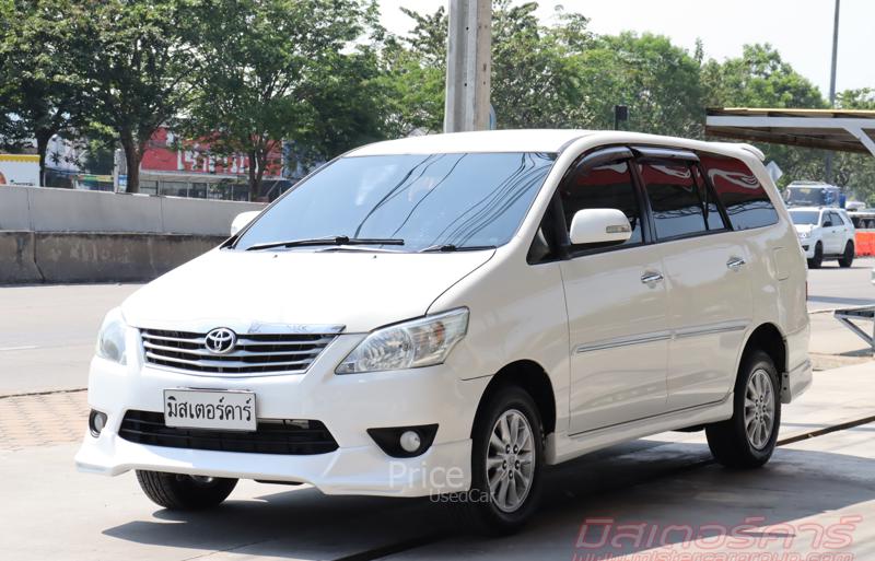 รถตู้มือสอง TOYOTA INNOVA รถปี 2012