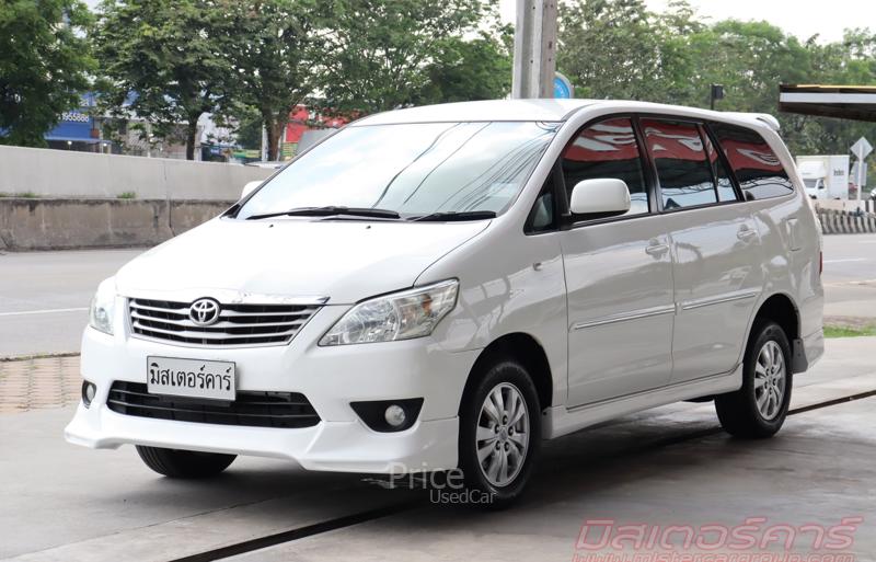 รถตู้มือสอง TOYOTA INNOVA รถปี 2012
