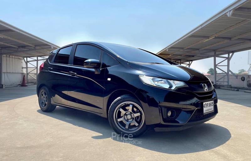 รถเก๋งมือสอง HONDA JAZZ รถปี 2015