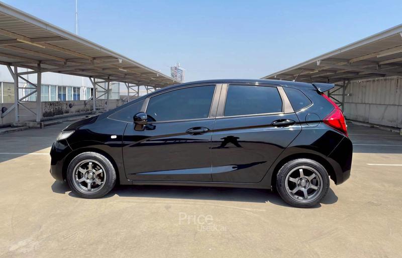 ขายรถเก๋งมือสอง-honda-ฮอนด้า-jazz-รถปี2015-รหัส94563-90b987df.jpg