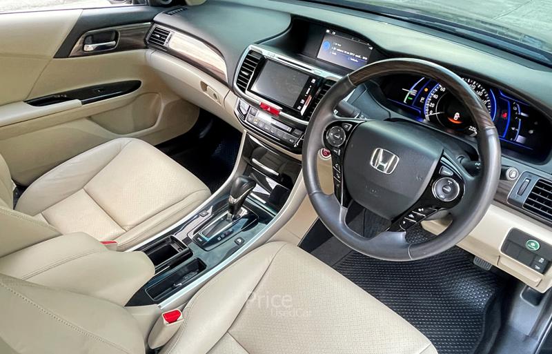 ขายรถเก๋งมือสอง-honda-ฮอนด้า-accord-รถปี2017-รหัส94603-f420b436.jpg