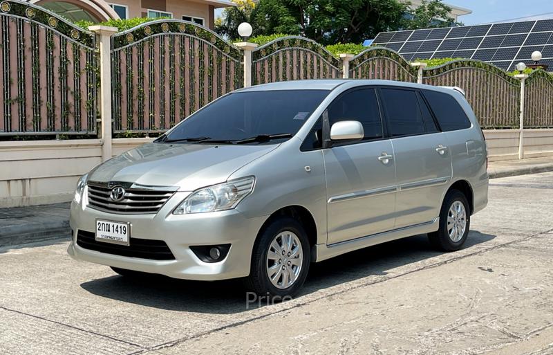 รถตู้มือสอง TOYOTA INNOVA รถปี 2013