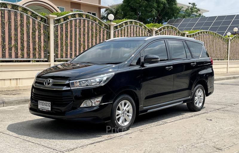 รถตู้มือสอง TOYOTA INNOVA รถปี 2018