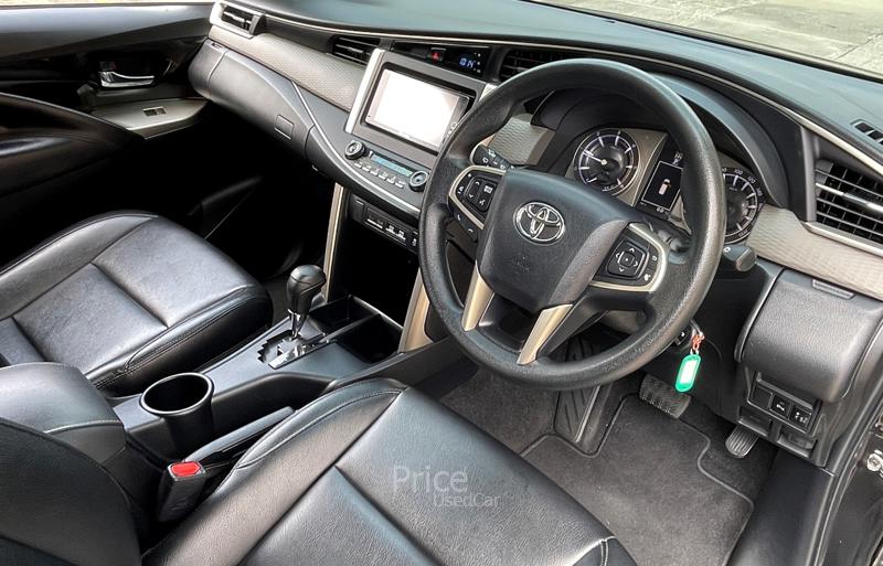 ขายรถตู้มือสอง-toyota-โตโยต้า-innova-รถปี2018-รหัส94623-d1abf38d.jpg
