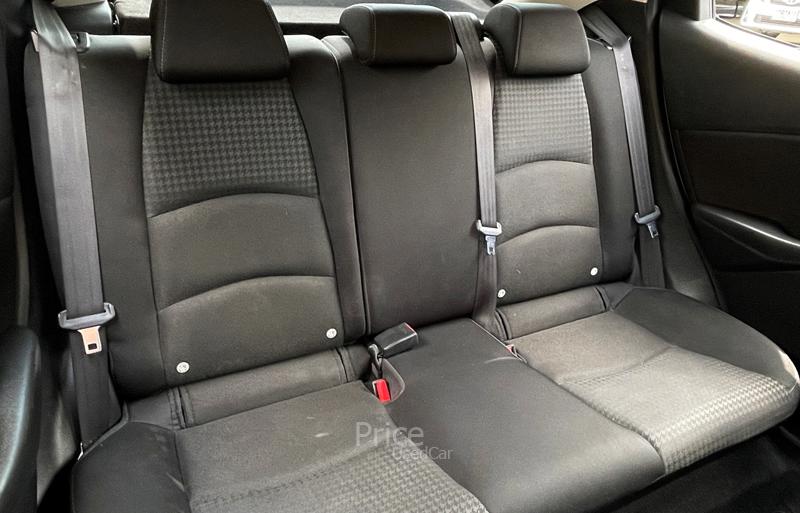 ขายรถเก๋งมือสอง-mazda-มาสด้า-2-รถปี2017-รหัส94644-8538db8c.jpg