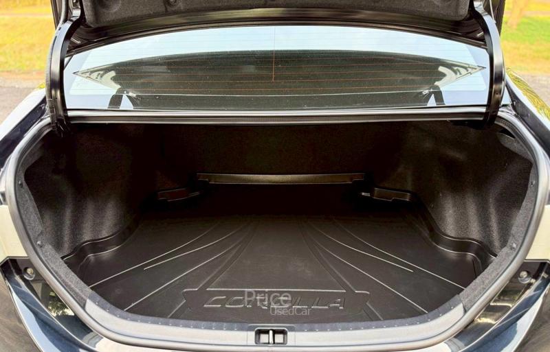 ขายรถเก๋งมือสอง-toyota-โตโยต้า-altis-รถปี2015-รหัส94674-250c0b4c.jpg