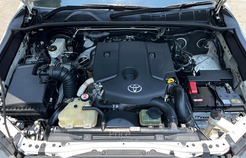 ขายรถกระบะมือสอง TOYOTA HILUX REVO 2.8 G 4WD รถปี 2022