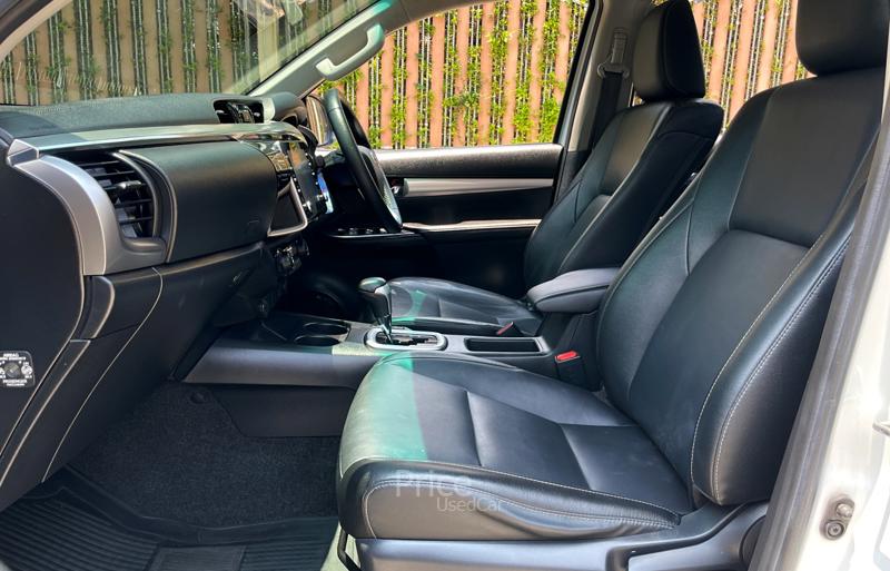 ขายรถกระบะมือสอง TOYOTA HILUX REVO 2.8 G 4WD รถปี 2022