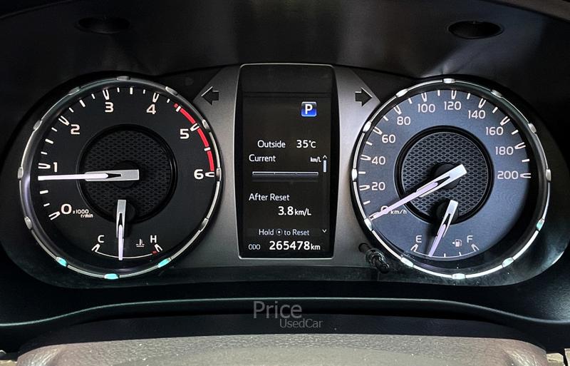 ขายรถกระบะมือสอง TOYOTA HILUX REVO 2.8 G 4WD รถปี 2022