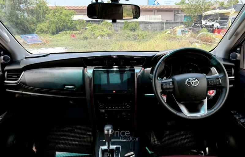 ขายรถอเนกประสงค์มือสอง TOYOTA FORTUNER 2.8 TRD Sportivo 4WD รถปี 2019