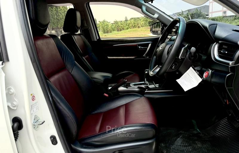 ขายรถอเนกประสงค์มือสอง TOYOTA FORTUNER 2.8 TRD Sportivo 4WD รถปี 2019