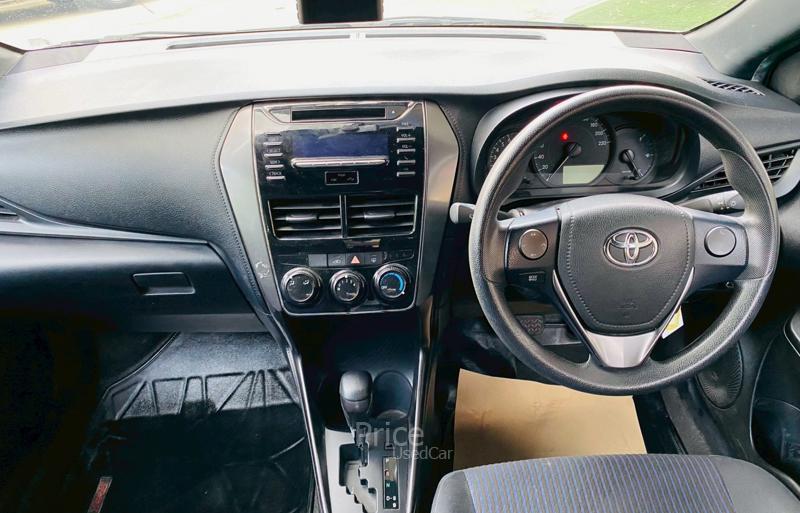 ขายรถเก๋งมือสอง TOYOTA YARIS รถปี 2022