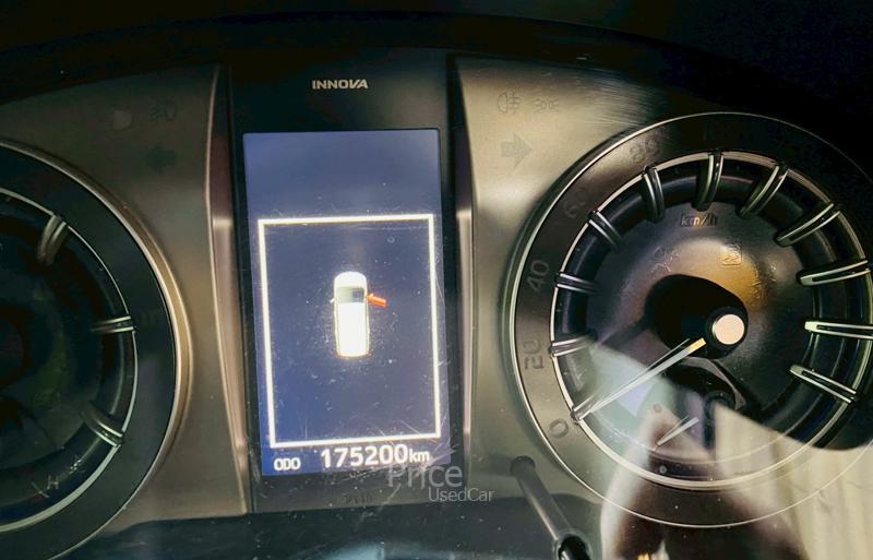 ขายรถตู้มือสอง TOYOTA INNOVA รถปี 2022