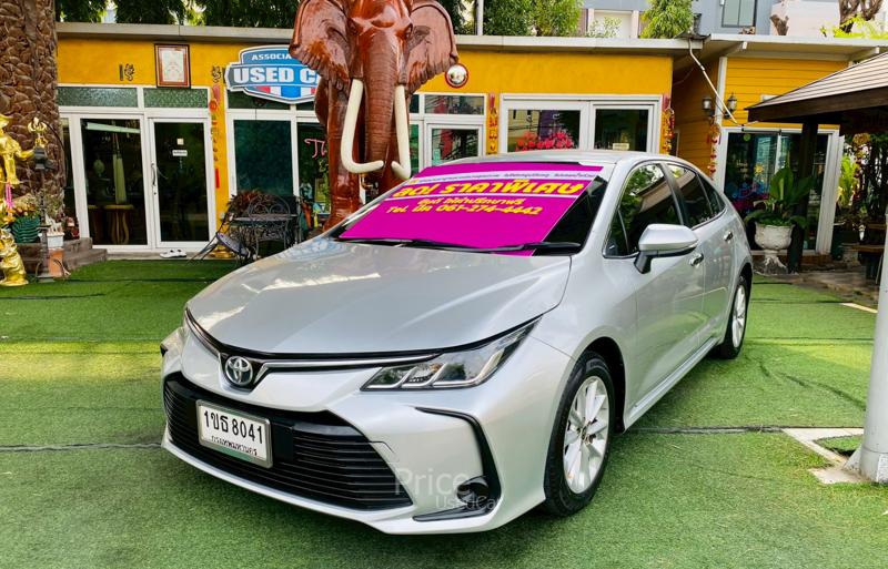 ขายรถเก๋งมือสอง TOYOTA ALTIS รถปี 2020