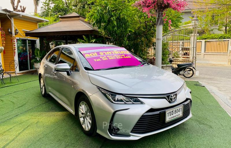 ขายรถเก๋งมือสอง TOYOTA ALTIS รถปี 2020