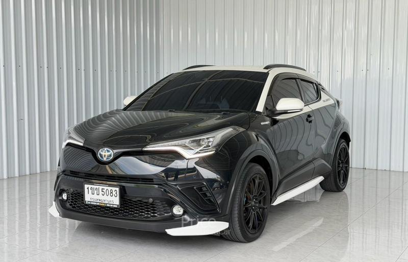 ขายรถเก๋งมือสอง TOYOTA CHR Hybrid รถปี 2020