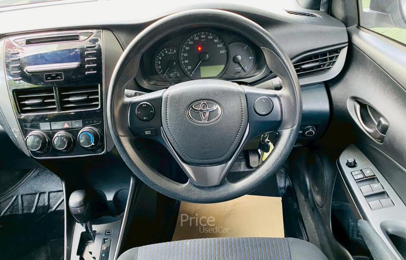 ขายรถเก๋งมือสอง TOYOTA YARIS รถปี 2022