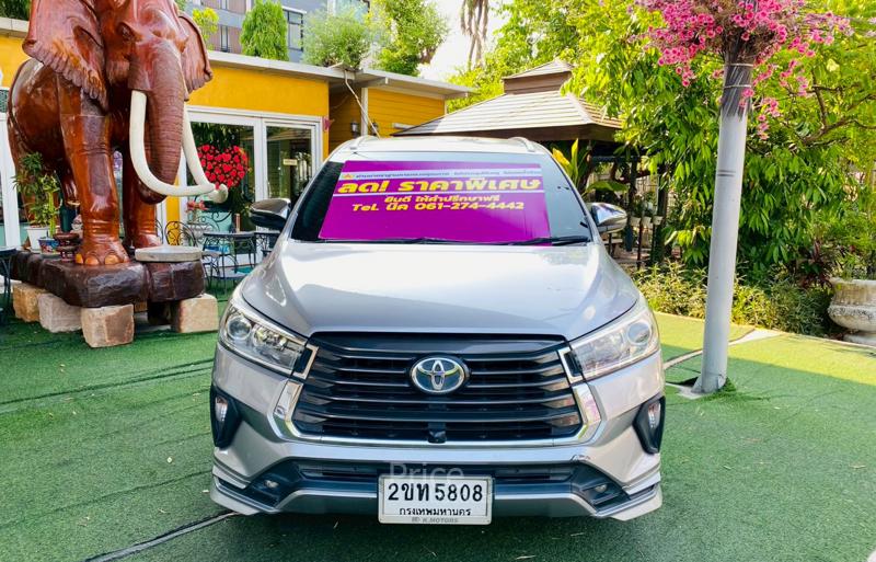 ขายรถตู้มือสอง TOYOTA INNOVA รถปี 2022