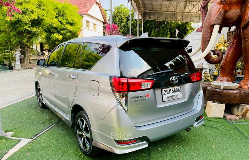 ขายรถตู้มือสอง TOYOTA INNOVA รถปี 2022
