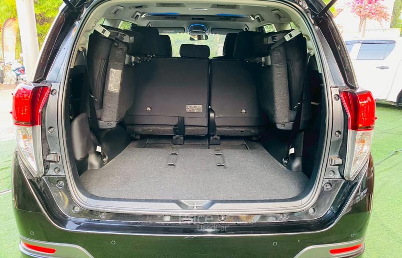ขายรถตู้มือสอง TOYOTA INNOVA รถปี 2022
