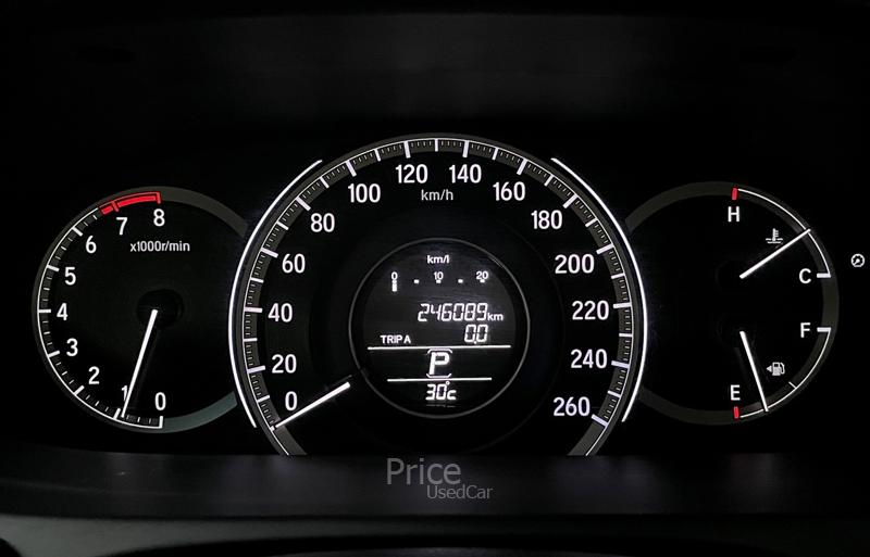 ขายรถเก๋งมือสอง HONDA ACCORD 2.0 EL รถปี 2018