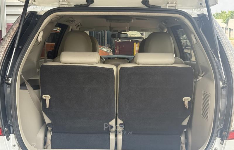 ขายรถตู้มือสอง MITSUBISHI SPACE WAGON 2.4 GLS รถปี 2011