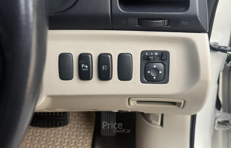 ขายรถตู้มือสอง MITSUBISHI SPACE WAGON 2.4 GLS รถปี 2011