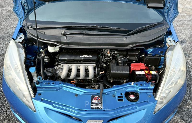 ขายรถเก๋งมือสอง HONDA JAZZ 1.5 V รถปี 2010