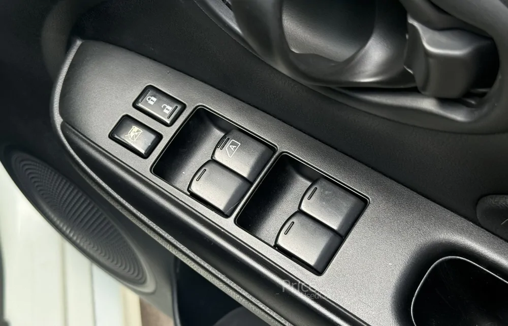 ขายรถเก๋งมือสอง NISSAN ALMERA 1.2 E รถปี 2012