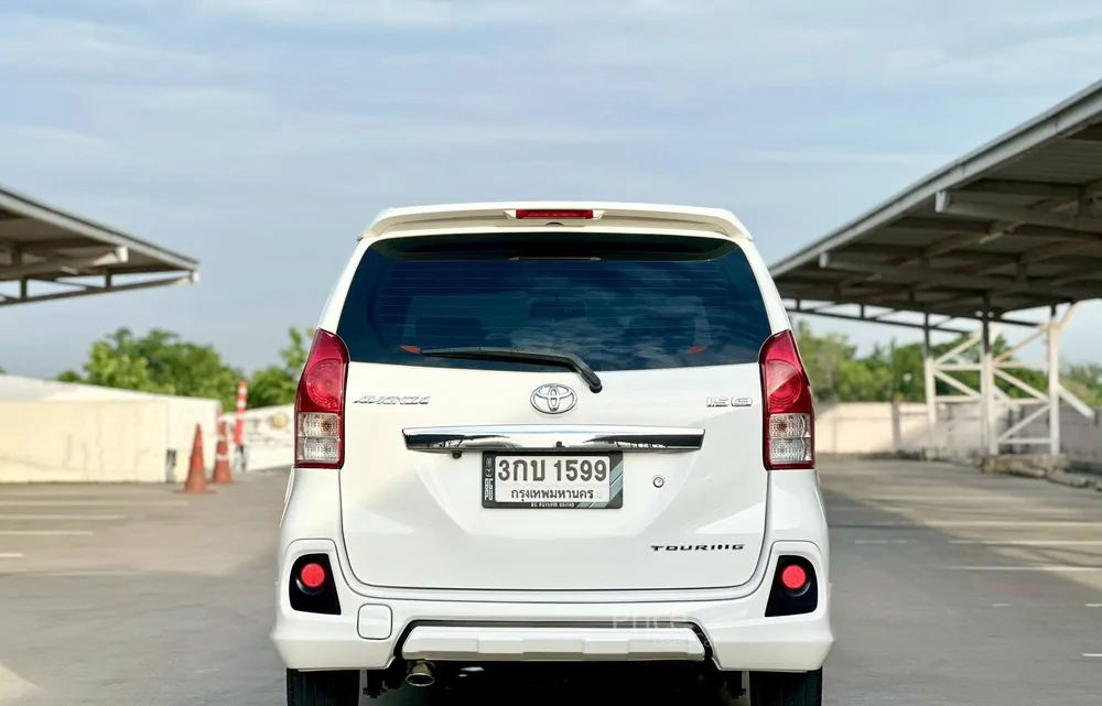 ขายรถเก๋งมือสอง TOYOTA AVANZA 1.5 S Touring รถปี 2014