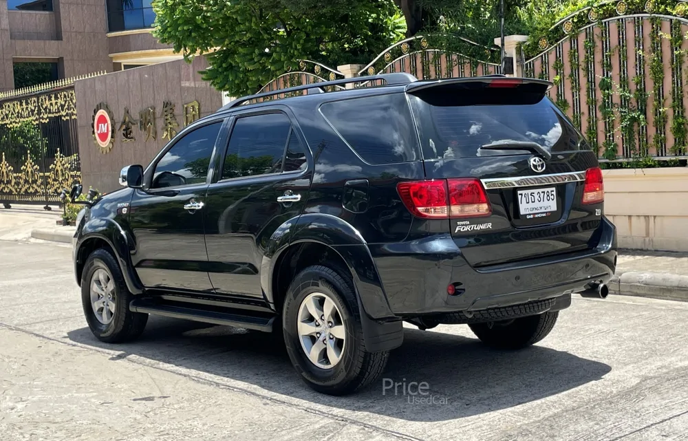 ขายรถอเนกประสงค์มือสอง TOYOTA FORTUNER 3.0 V 4WD รถปี 2006