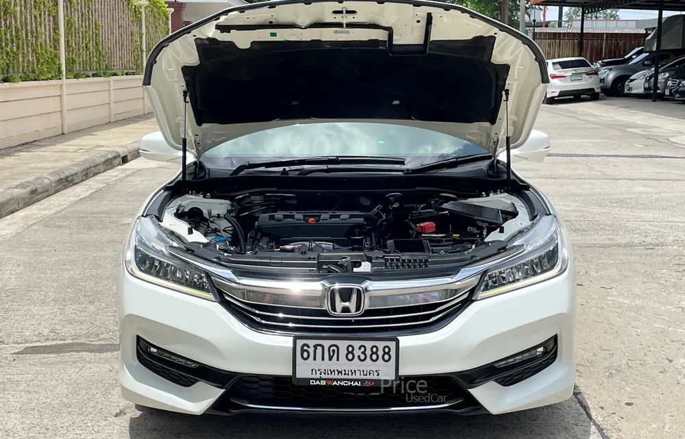 ขายรถเก๋งมือสอง HONDA ACCORD 2.0 EL รถปี 2017