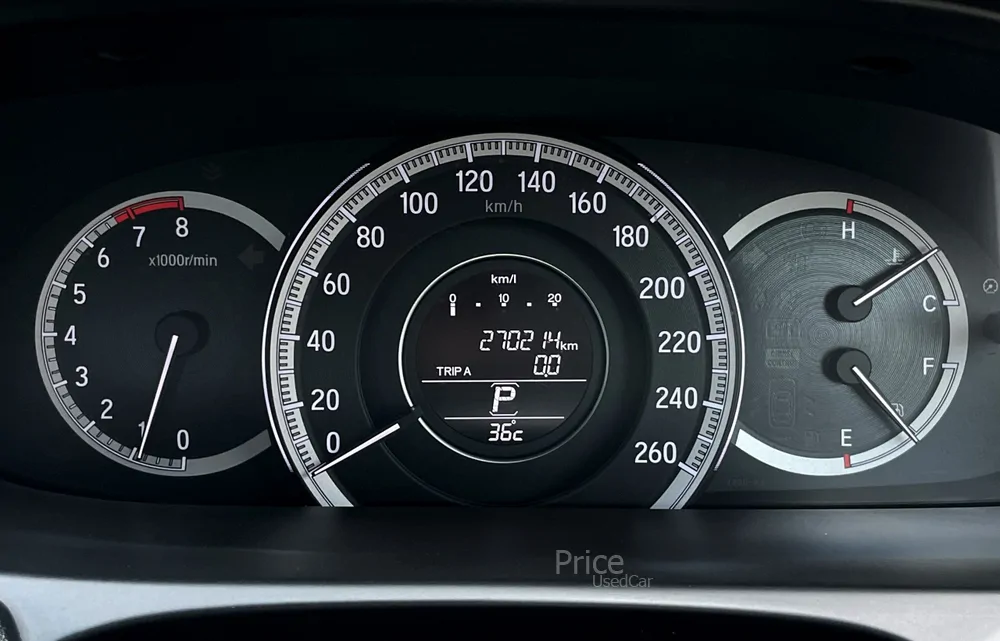 ขายรถเก๋งมือสอง HONDA ACCORD 2.0 EL รถปี 2017