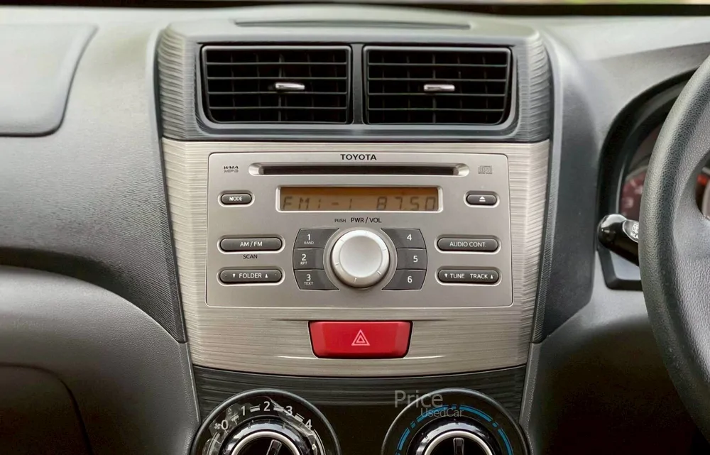 ขายรถเก๋งมือสอง TOYOTA AVANZA 1.5 S รถปี 2013