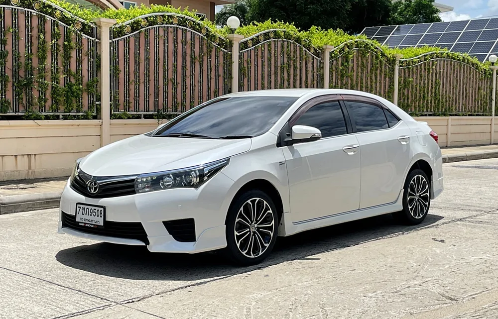 รถเก๋งมือสอง TOYOTA ALTIS รถปี 2014