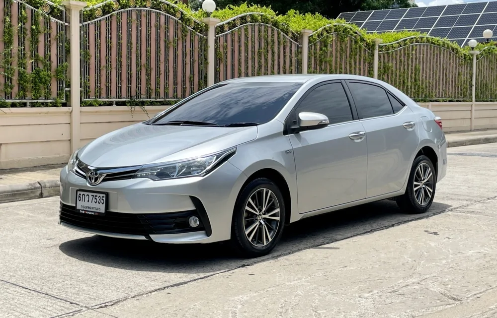 รถเก๋งมือสอง TOYOTA ALTIS รถปี 2017