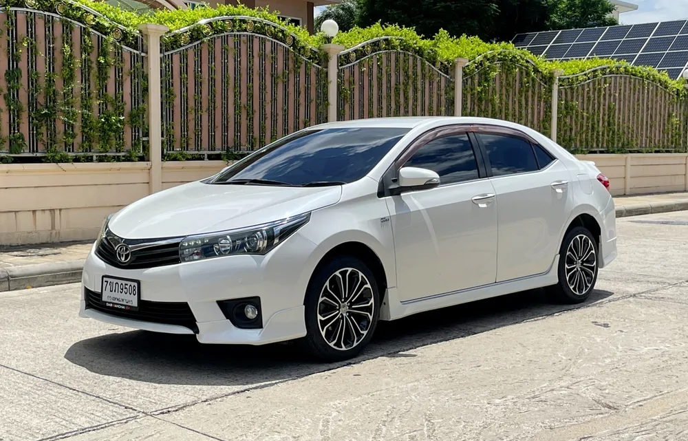 รถเก๋งมือสอง TOYOTA ALTIS รถปี 2014