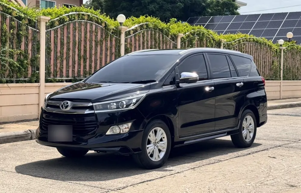 รถตู้มือสอง TOYOTA INNOVA รถปี 2018