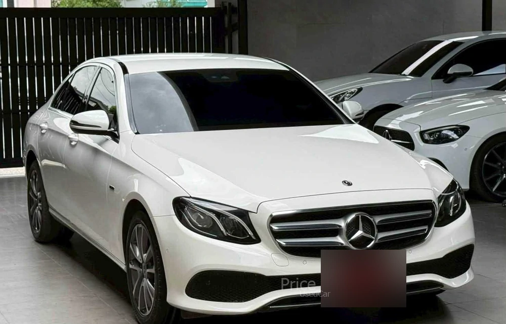 รถเก๋งมือสอง MERCEDES BENZ E300 รถปี 2021