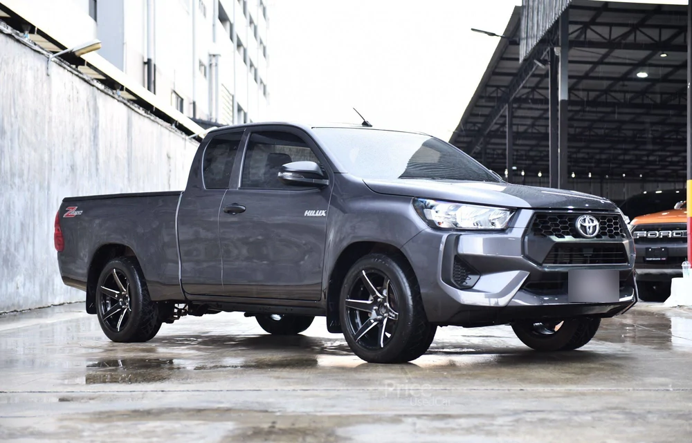 รถกระบะมือสอง TOYOTA HILUX REVO รถปี 2025