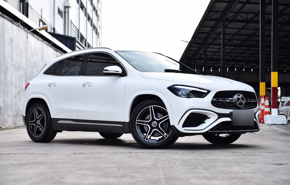รถเก๋งมือสอง MERCEDES BENZ GLA200 รถปี 2025